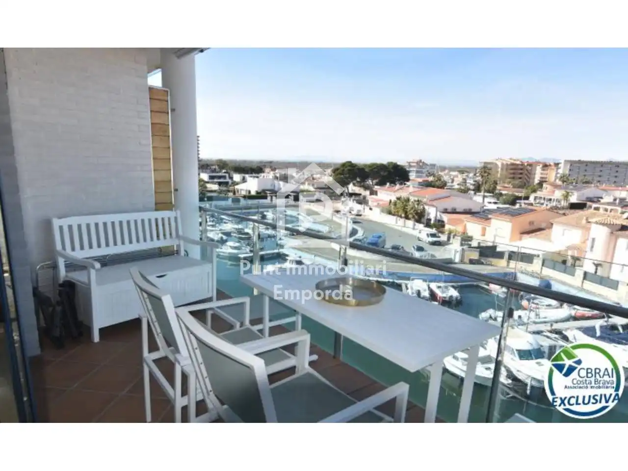 Piso con terraza en venta en Calle Cap de la Gola