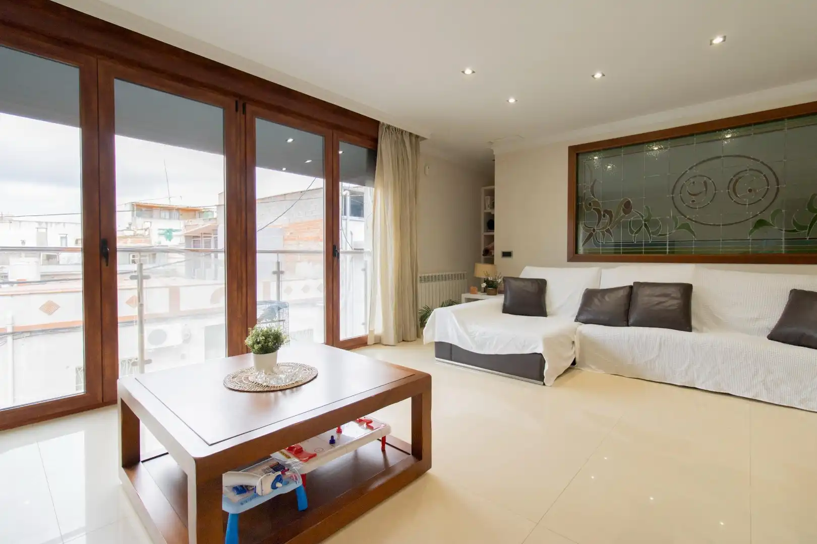 Sala d'estar de Casa adosada en venda en La Llosa amb Aire condicionat, Calefacció i Terrassa