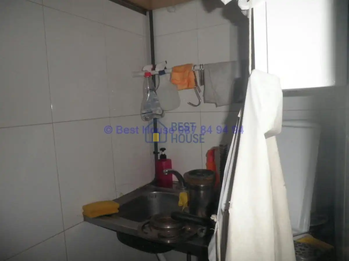 Cocina de Local de alquiler en León Capital  con Parquet
