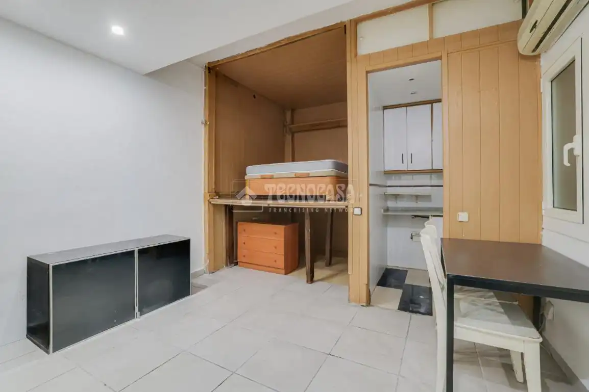 Study for sale in Barcelona