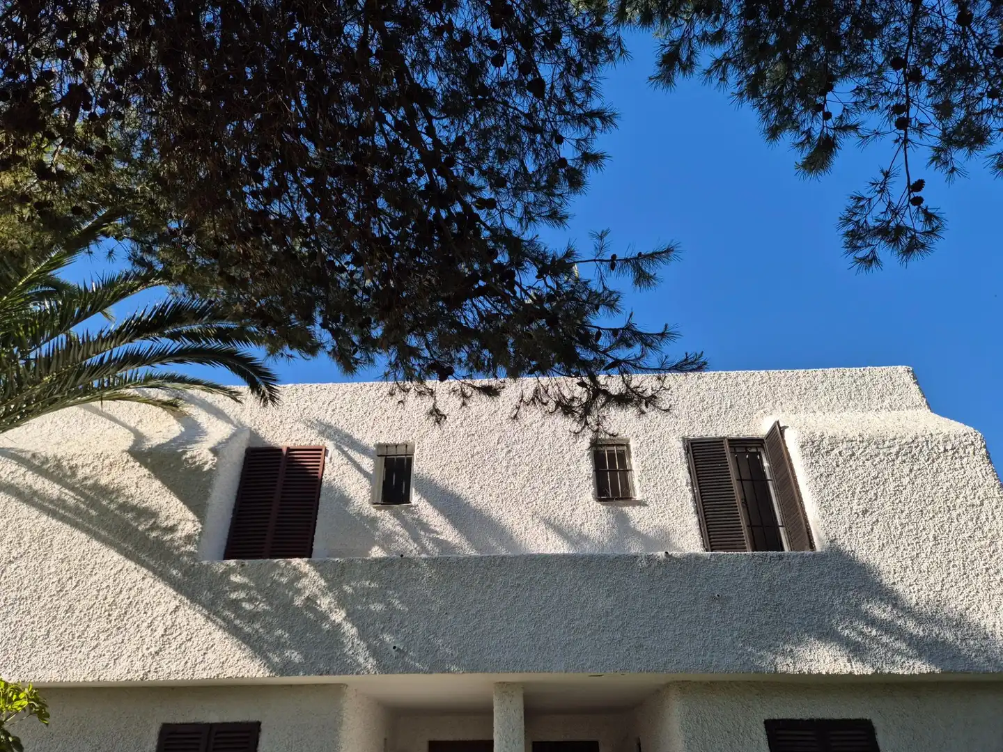 Vista exterior de Casa adosada en venda en El Puerto de Santa María amb Aire condicionat, Terrassa i Piscina comunitària