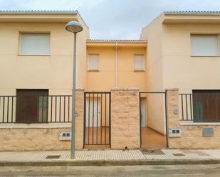 Exterior view of House or chalet for sale in Toro