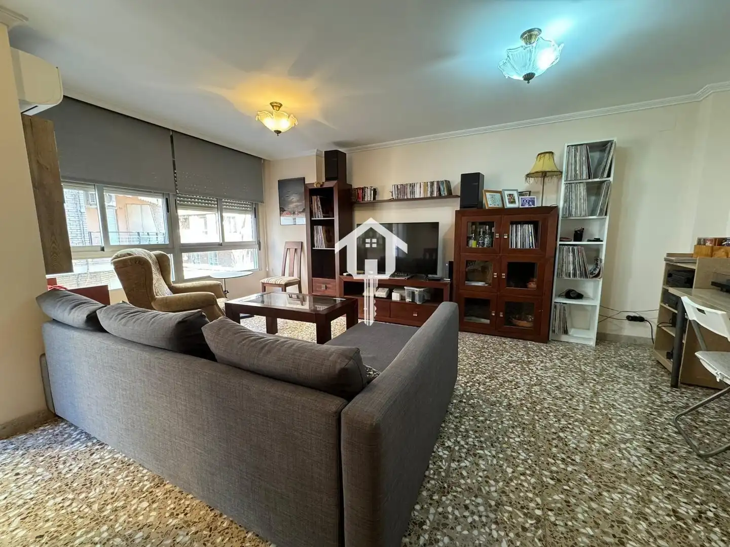 Wohnzimmer von Wohnung zum Verkauf in Alicante / Alacant mit Privatgarten und Balkon