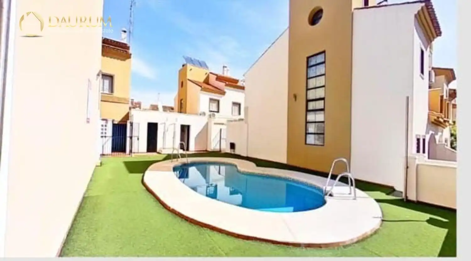 Swimming pool of Detached homes for sale in Málaga  with Air Conditioner, Terrace and Swimming Pool