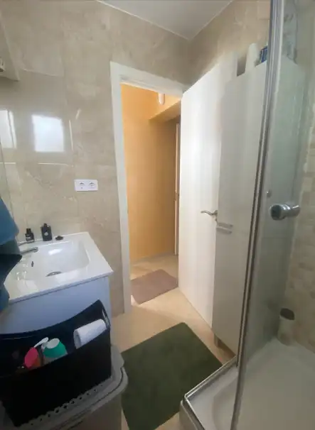 Badezimmer von Wohnung zum Verkauf in Vila-real mit Waschmaschine und Balkon