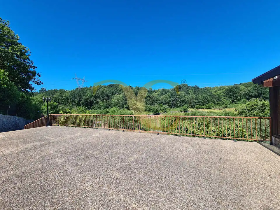 Casa o xalet en venda en Oviedo  amb Calefacció, Jardí privat i Terrassa