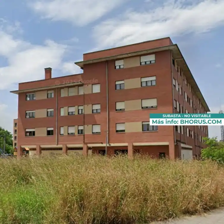 Appartement avec ascenseur à vendre à JUAN HEVIA 6
