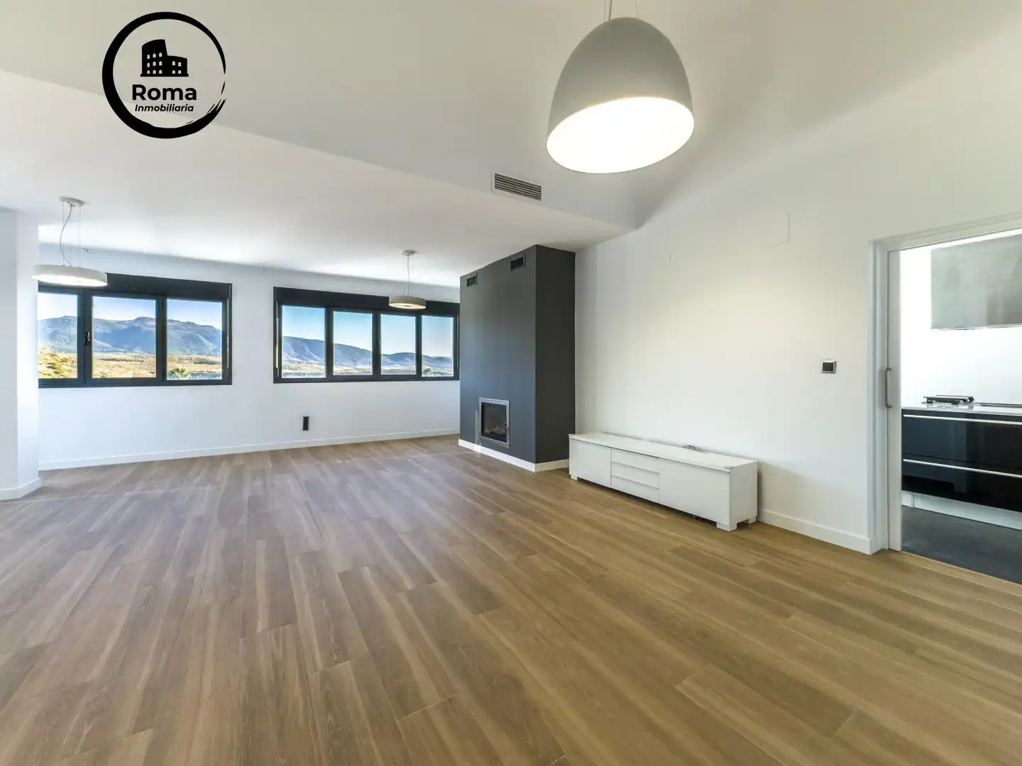 Sala de estar de Casa o chalet en venta en La Zubia con Aire acondicionado, Calefacción y Jardín privado