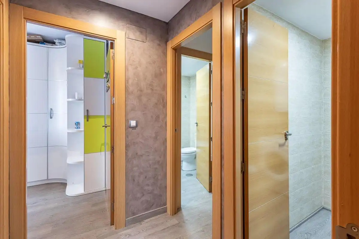 Flat for sale in Granada  with Air Conditioner, Heating and Storage room