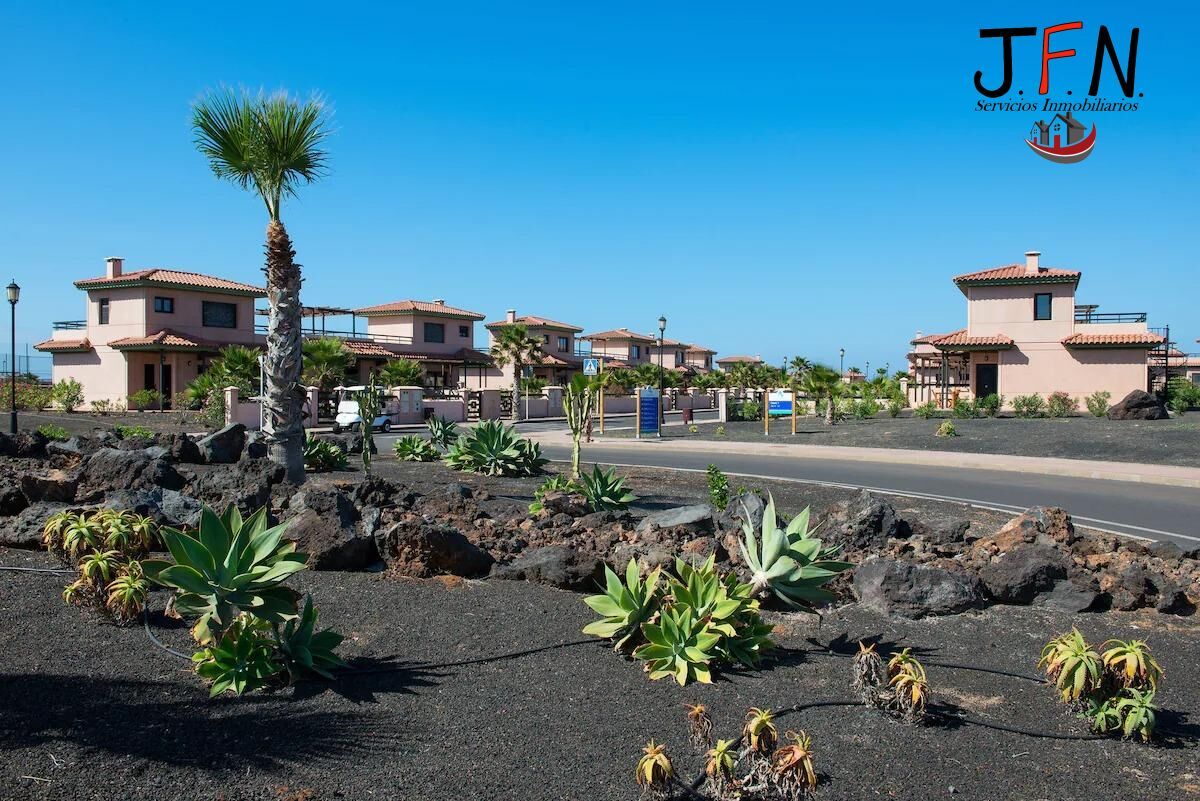 Vista exterior de Casa o chalet en venta en La Oliva con Aire acondicionado, Jardín privado y Terraza