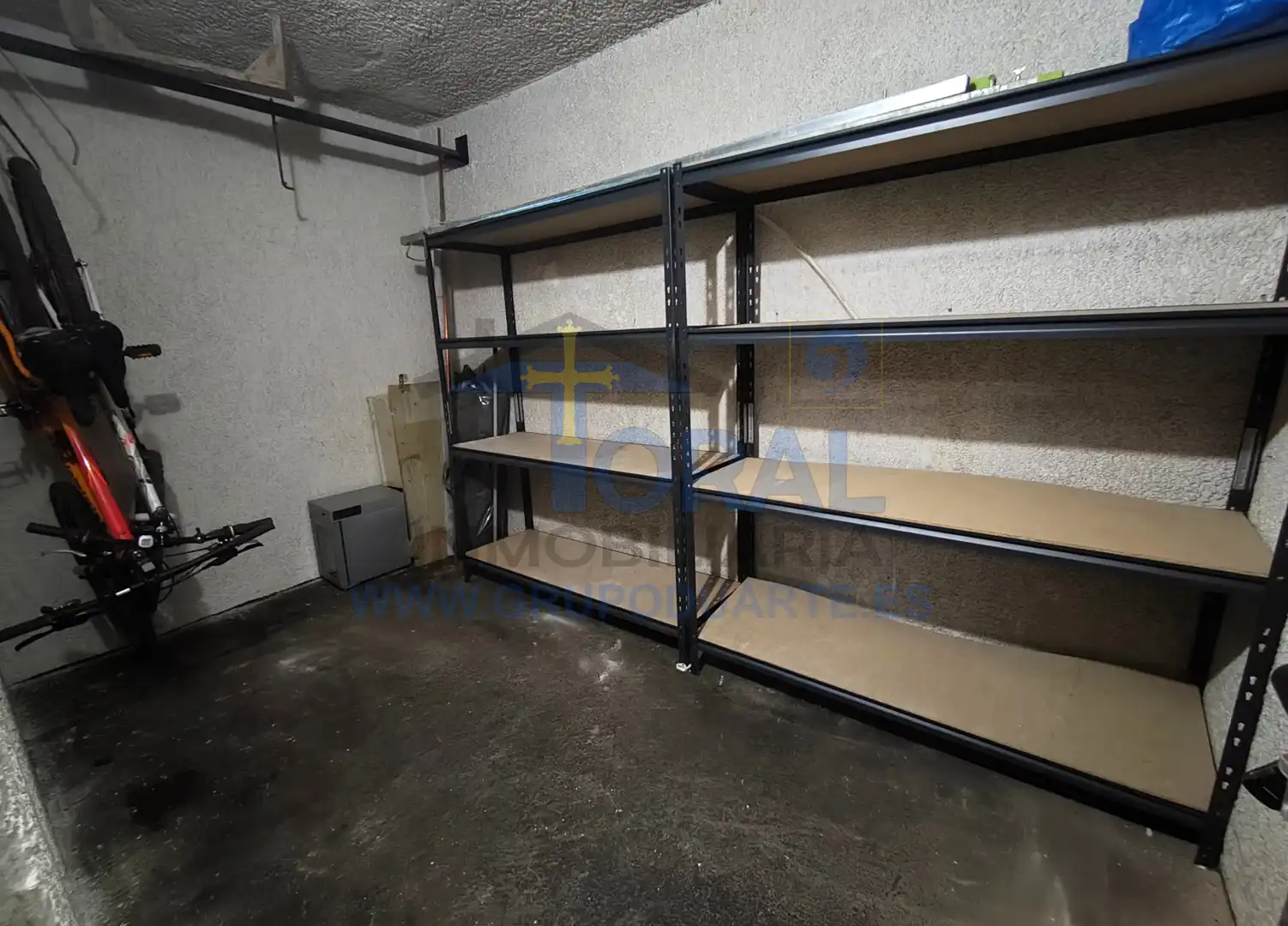 Storage room for sale in Siero
