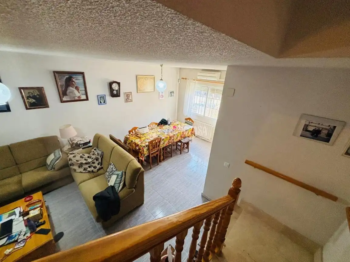 Casa adosada en venta en Escalona con Aire acondicionado, Calefacción y Amueblado