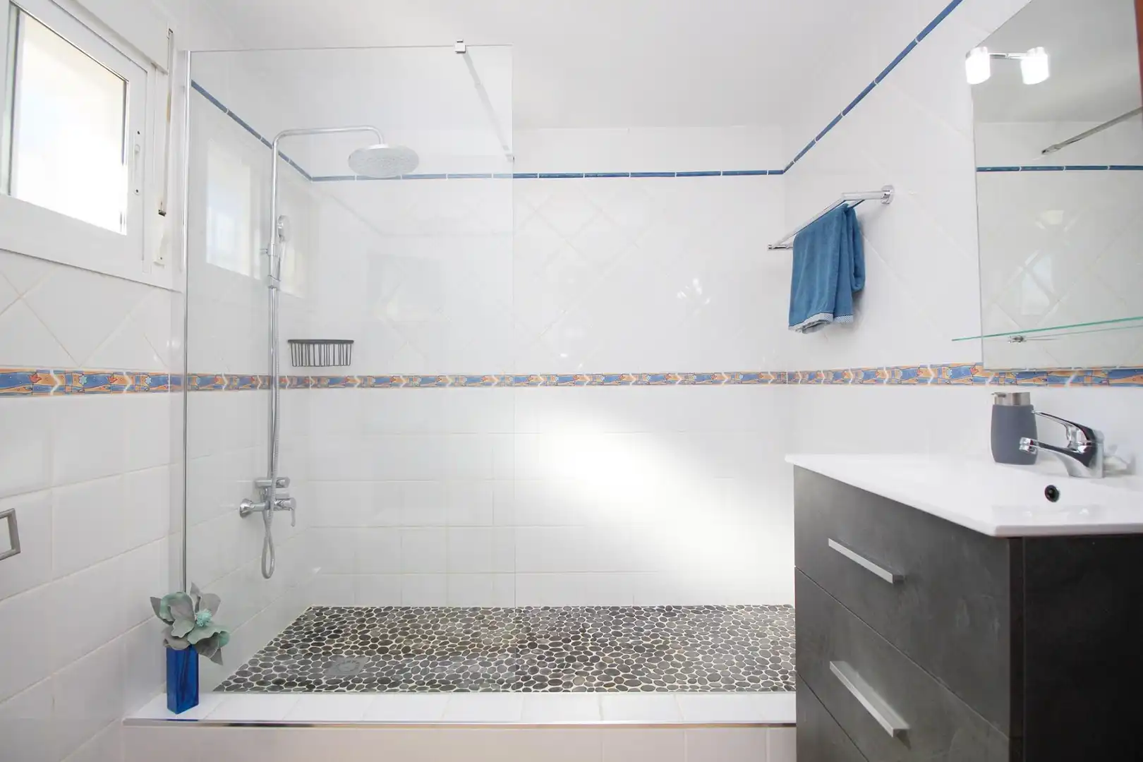 Baño de Casa o chalet en venta en Almogía con Aire acondicionado, Calefacción y Jardín privado