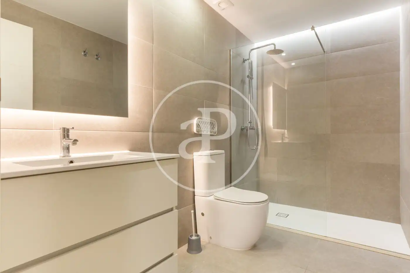 Badezimmer von Loft zur Miete in Valencia mit Klimaanlage, Heizung und Möbliert