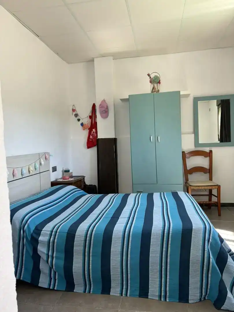 Dormitori de Finca rústica en venda en Martos amb Jardí privat, Moblat i Rentadora