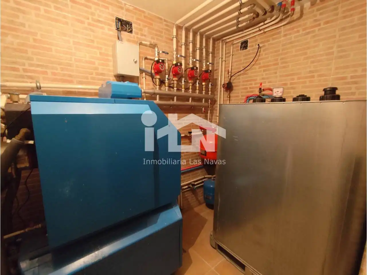 Casa o xalet en venda en Las Navas del Marqués  amb Calefacció, Jardí privat i Terrassa