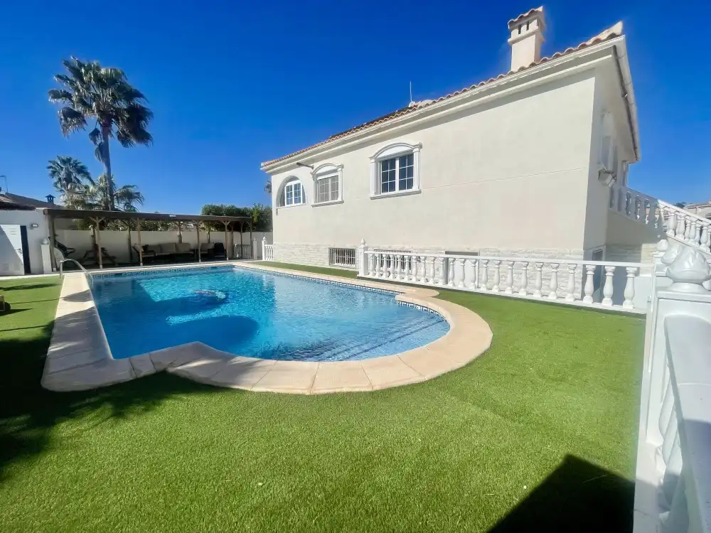 Chalet con piscina en venta en San Fulgencio, imagen 32