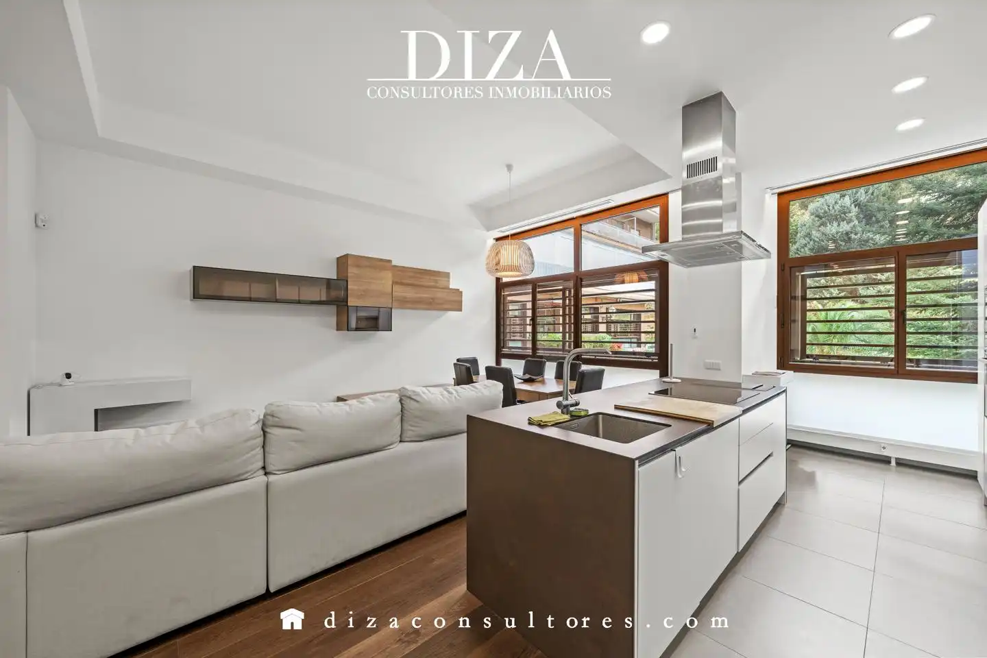 Cocina de Dúplex de alquiler en Madrid con Aire acondicionado y Amueblado