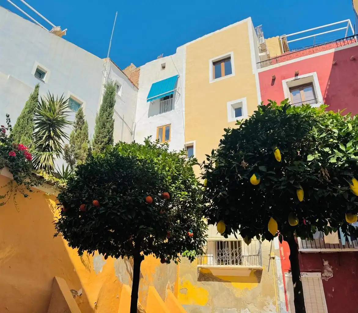 Vista exterior de Àtic en venda en Villajoyosa / La Vila Joiosa amb Aire condicionat i Calefacció
