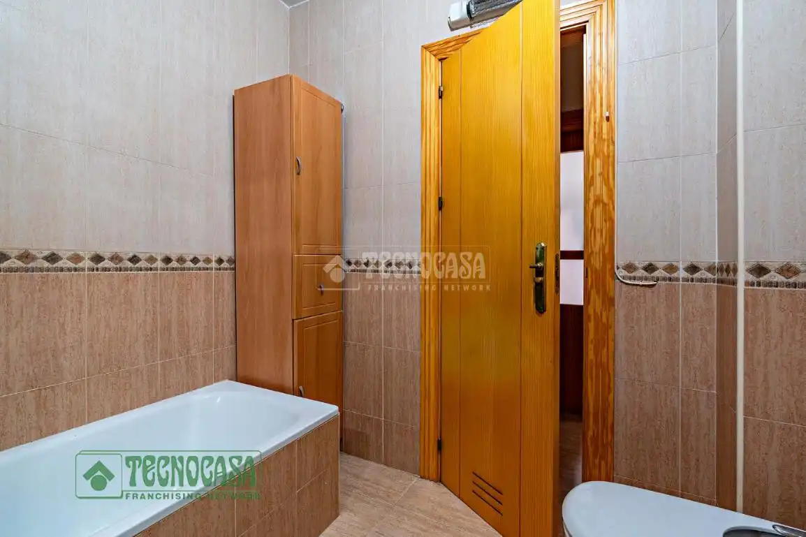 Bathroom of Flat for sale in Roquetas de Mar  with Air Conditioner