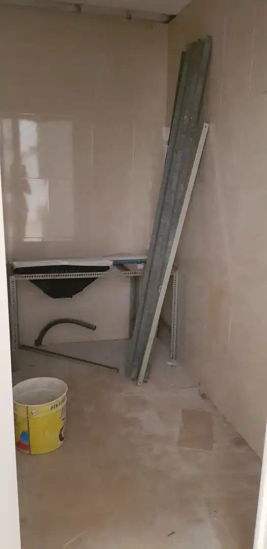 Nave industrial de alquiler en Manises con Calefacción y Alarma