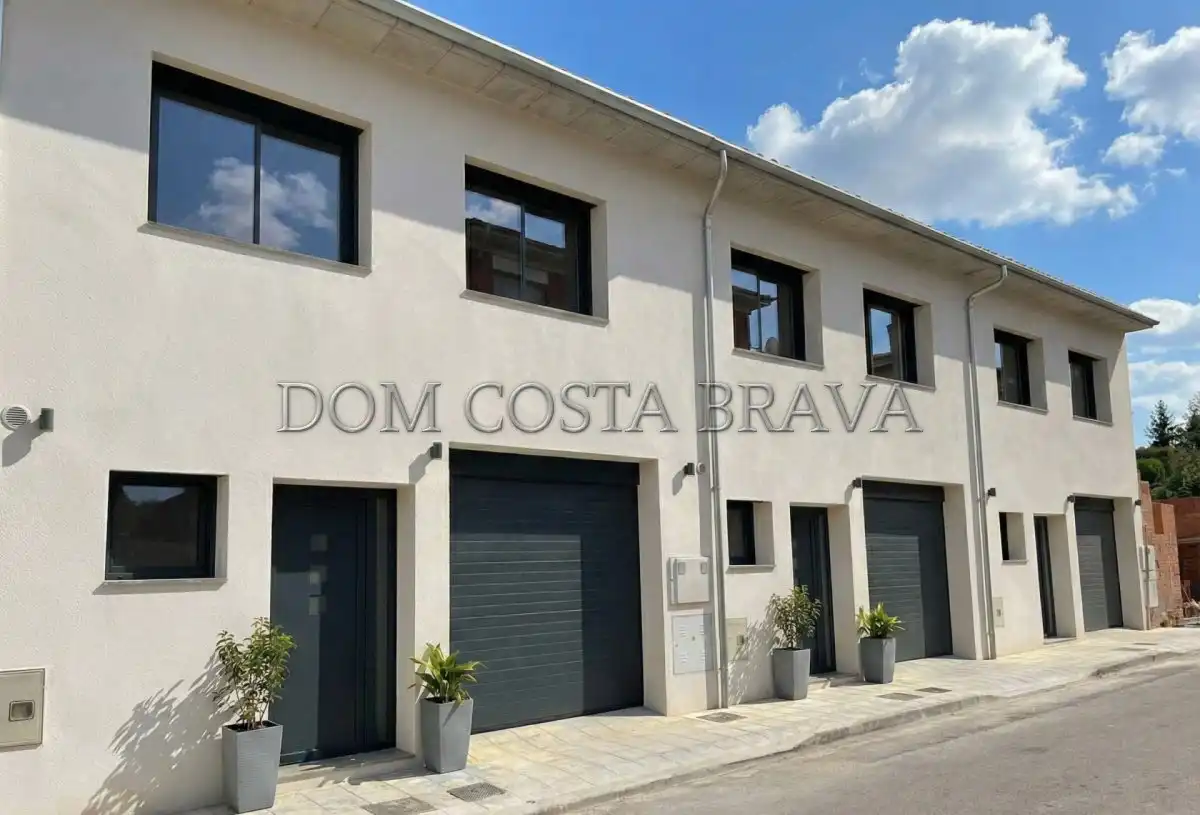 Exterior view of Detached homes for sale in Olot  with Heating, Private garden and Storage room