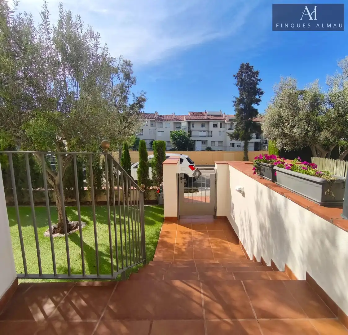 Terraced house with terrace for sale in Aiguadolç - Sant Sebastià, imagen 2