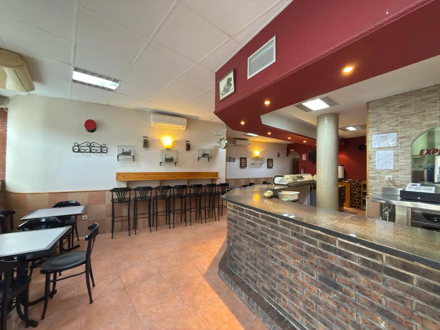 Local en venta en Azuqueca de Henares con Aire acondicionado y Amueblado