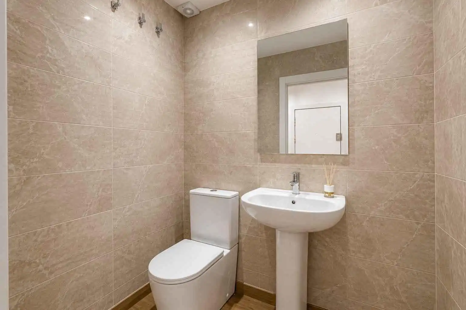 Bathroom of Flat for sale in Sitges  with Air Conditioner, Heating and Parquet flooring