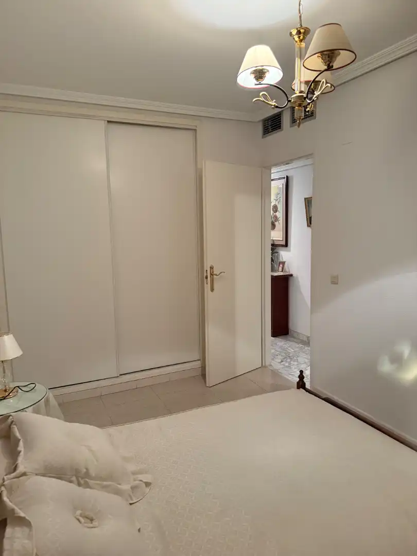 Casa adosada en venta en Calle Castillo de Rena, Avenida Elvas