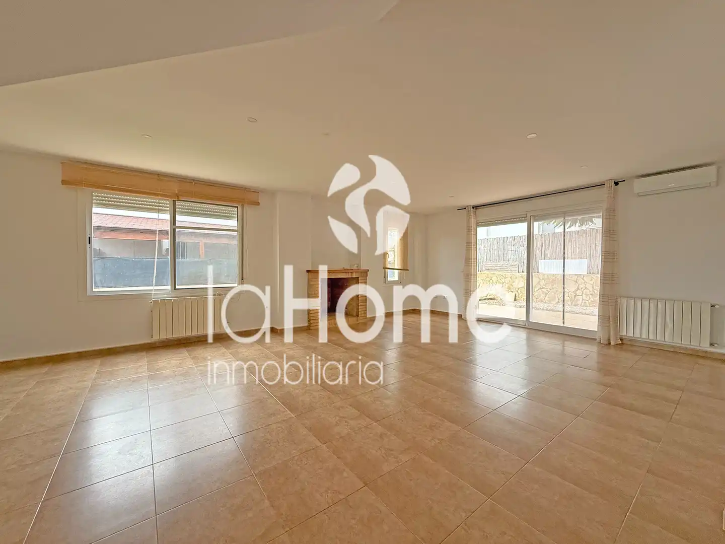 Sala de estar de Casa o chalet de alquiler en Bétera con Aire acondicionado, Calefacción y Jardín privado