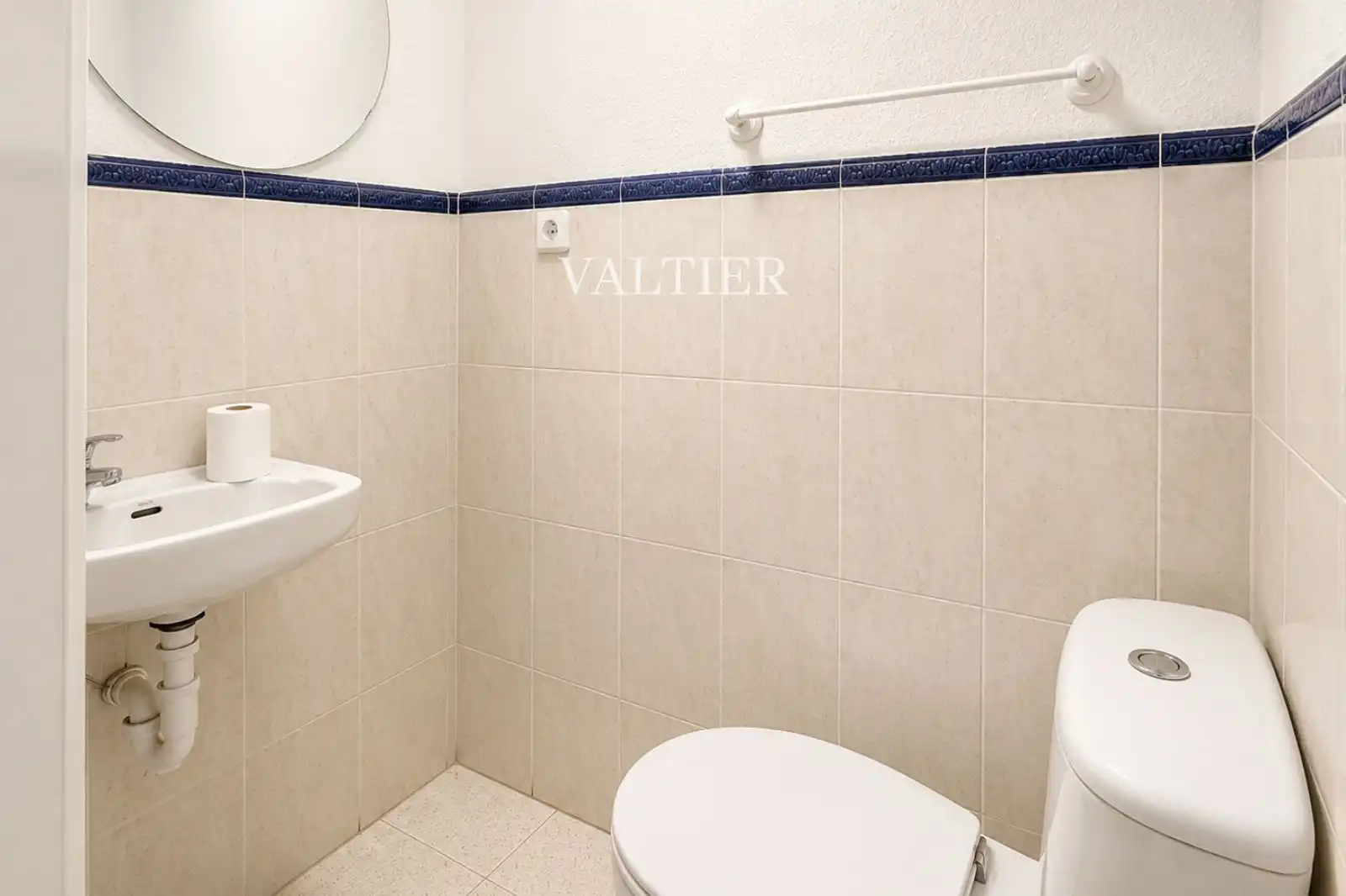 Baño de Piso de alquiler en Madrid con Amueblado