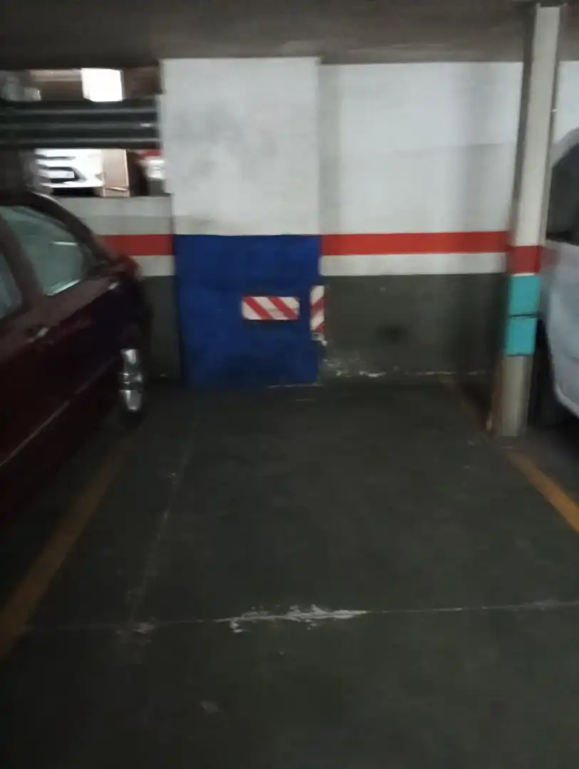 Aparcament de Garatge en venda en Badalona