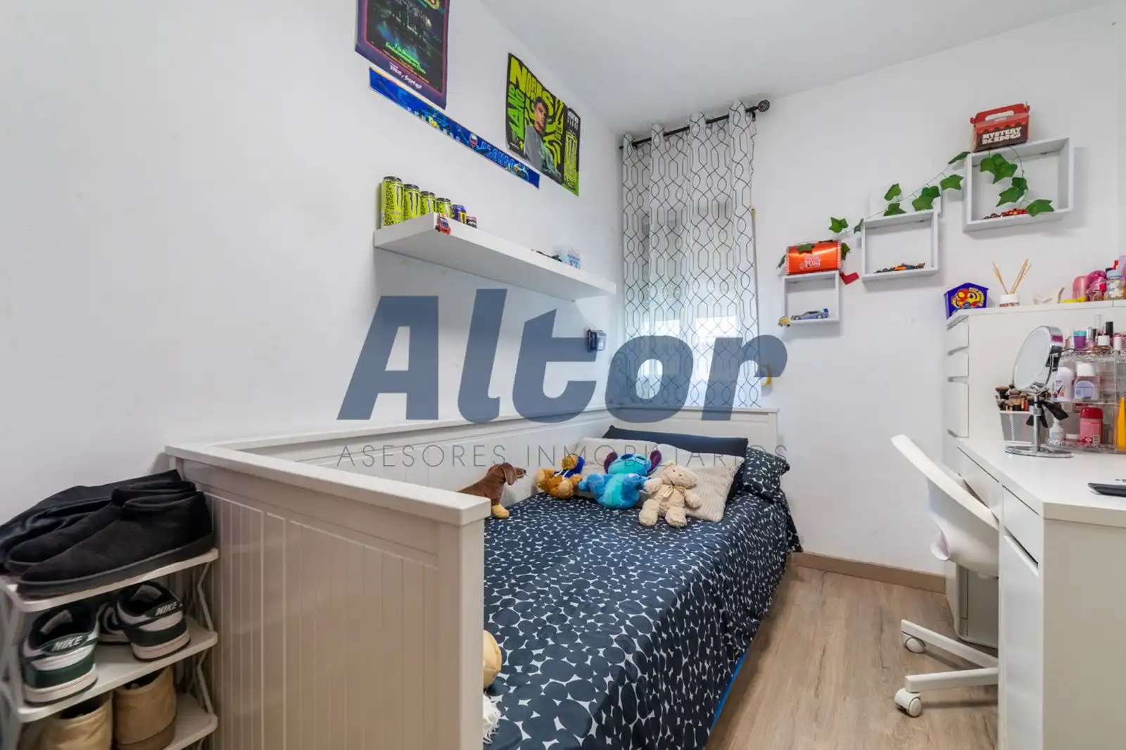 Schlafzimmer von Dachboden zum Verkauf in Madrid mit Klimaanlage, Heizung und Terrasse