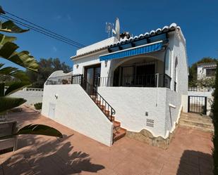 Vista exterior de Casa o xalet de lloguer en Moraira amb Aire condicionat, Terrassa i Piscina