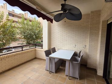 Mini appartamento con piscina in affitto a L'Albir