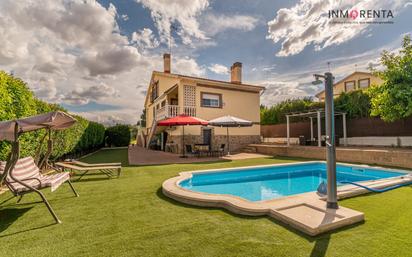 Piscina de Casa o xalet en venda en El Viso de San Juan amb Terrassa i Piscina