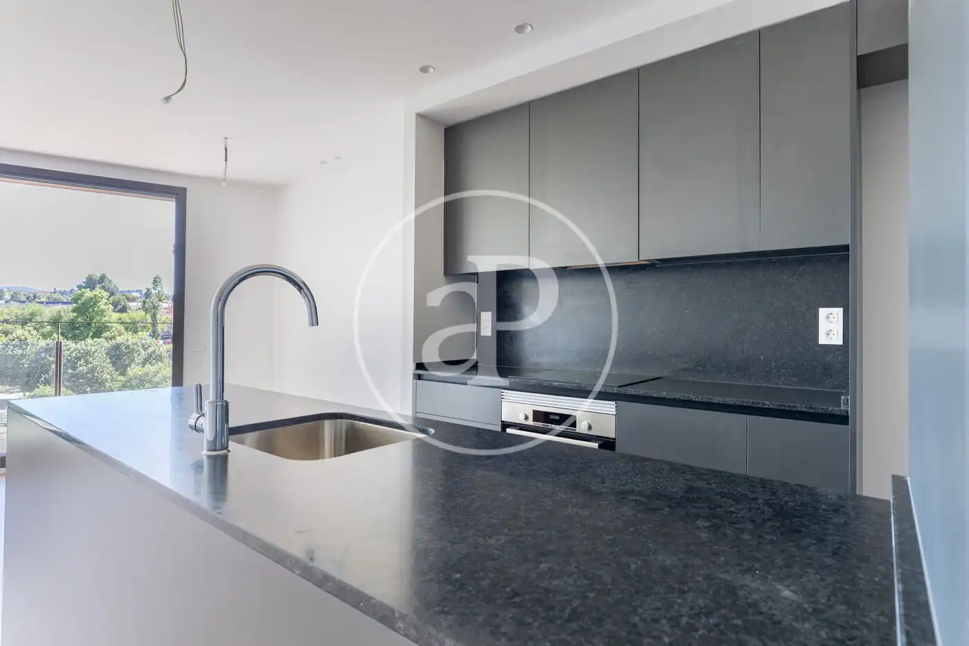 Küche von Wohnung zum Verkauf in Sant Cugat del Vallès mit Klimaanlage, Heizung und Balkon