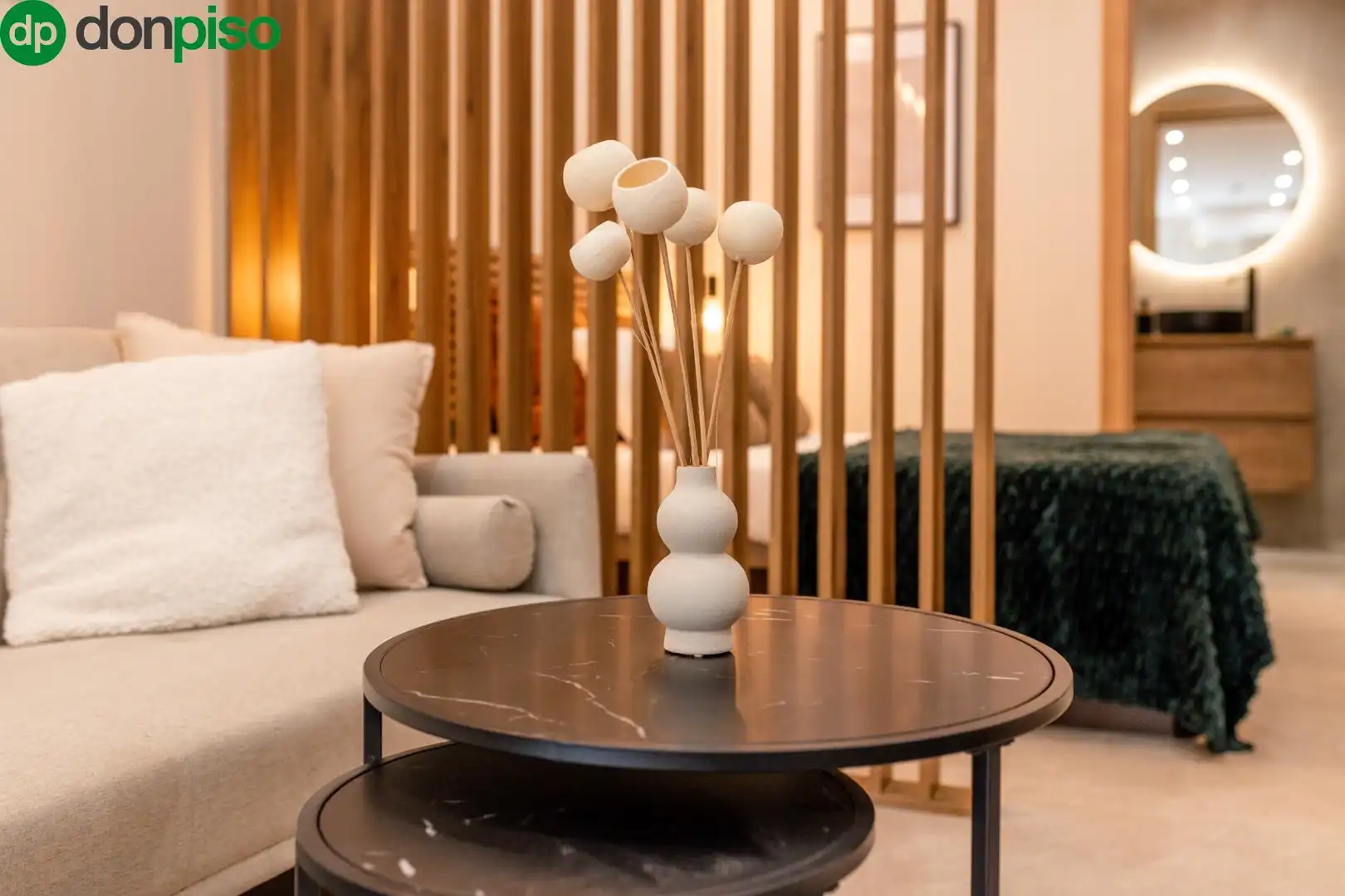 Living room of Study for sale in Granada  with Air Conditioner, Heating and Furnished