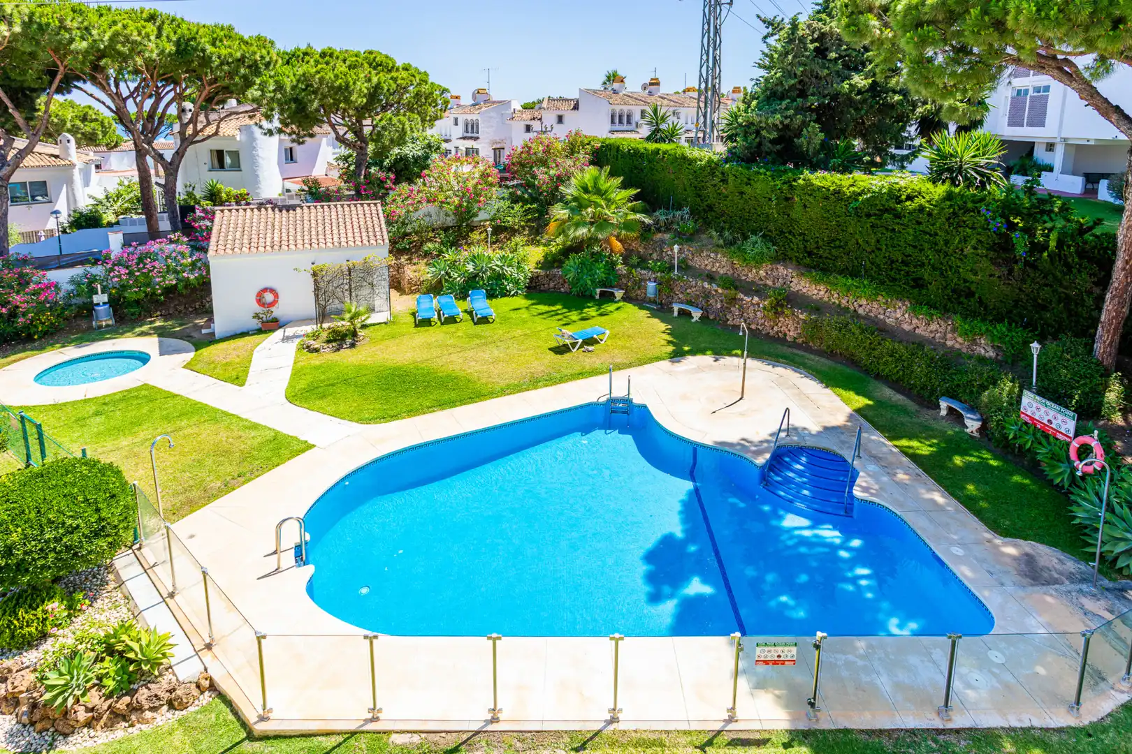 Garten von Dachboden zum Verkauf in Mijas mit Klimaanlage, Terrasse und Schwimmbad