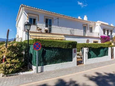 Maison avec piscine à vendre à Estepona Pueblo