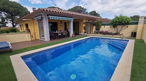 Foto 3 de Casa o chalet en venta en Carrer Cantallops, 9, Riells, Girona