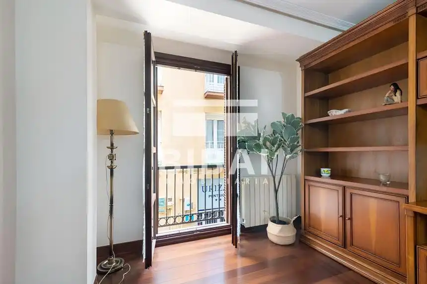 Habitación de Piso en venta en Arrasate / Mondragón con Calefacción y Balcón