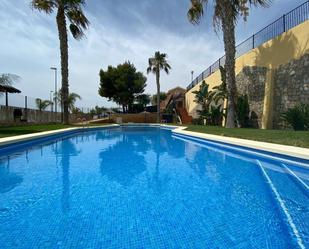 Piscina de Casa adosada en venda en Mutxamel amb Aire condicionat, Calefacció i Jardí privat