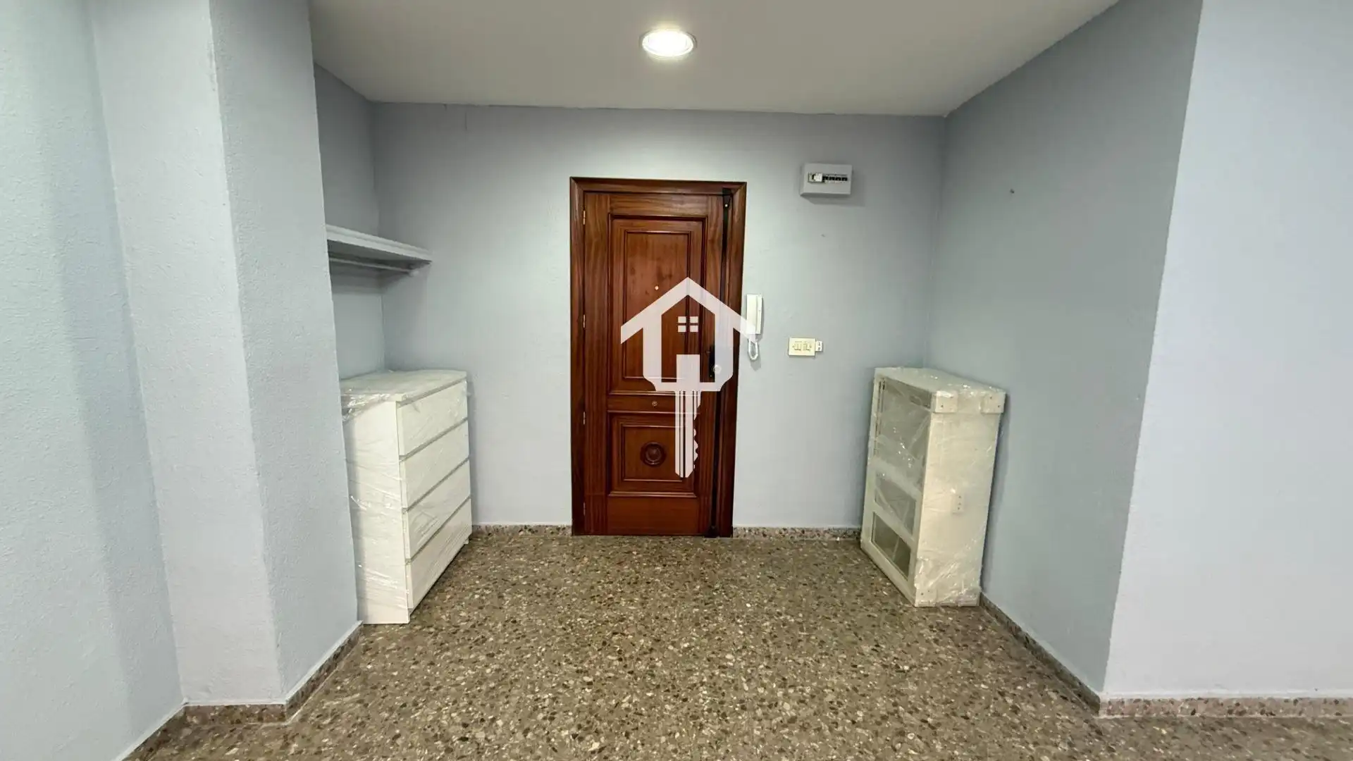 Wohnung zum Verkauf in Calle CARLET, Benalúa