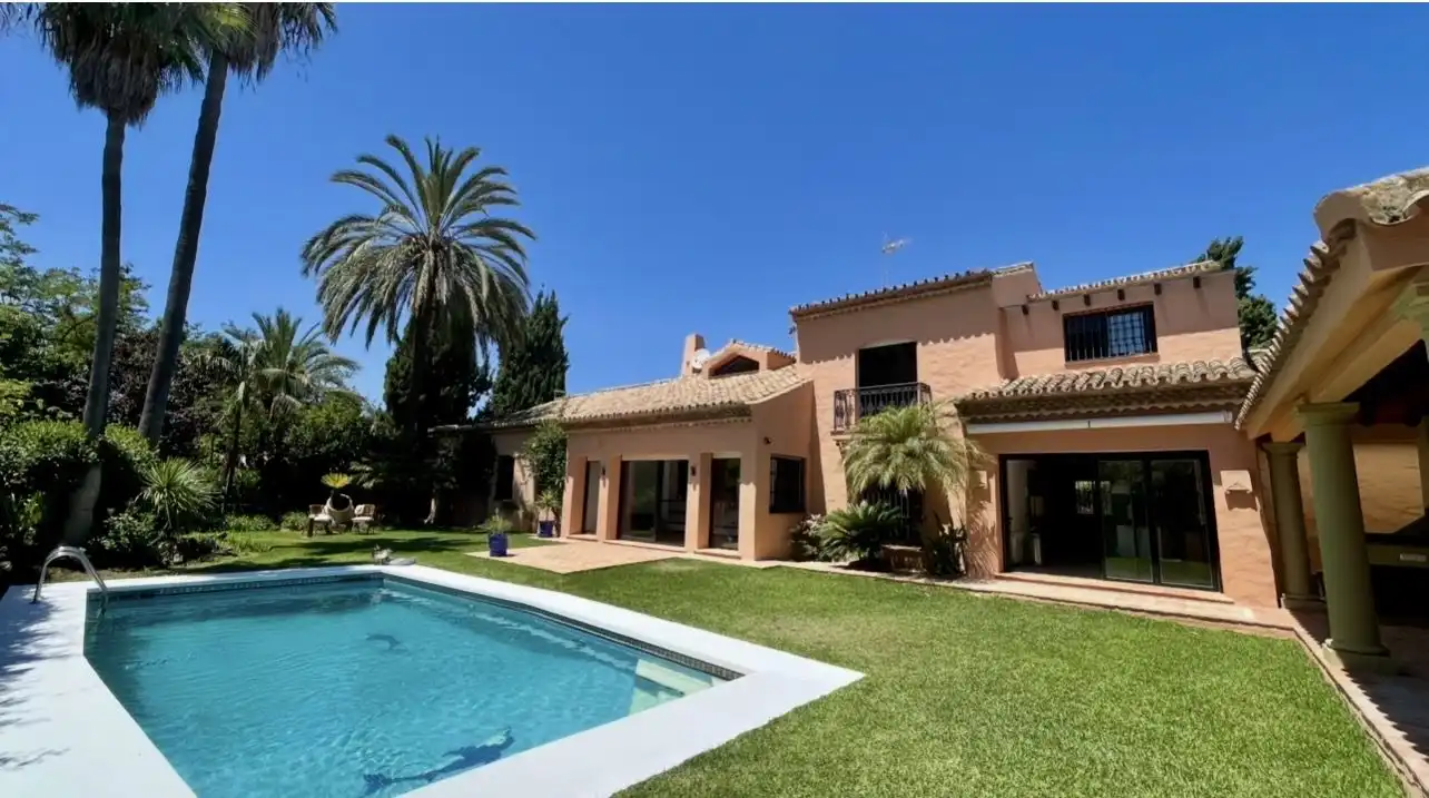 Garden of Houses for rent in Estepona  with Air Conditioner, Heating and Private garden