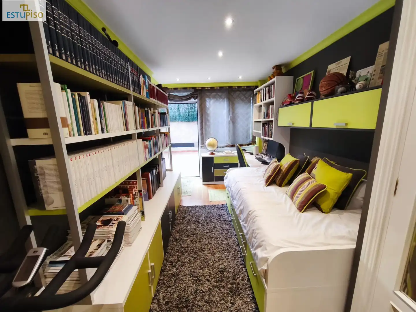Habitación de Piso en venta en Vitoria - Gasteiz con Calefacción, Parquet y Terraza