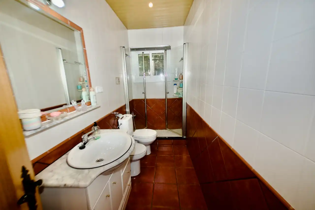 Bany de Casa o xalet en venda en Vacarisses amb Jardí privat, Traster i Piscina