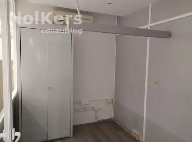 Oficina en venda a Barri de les Corts