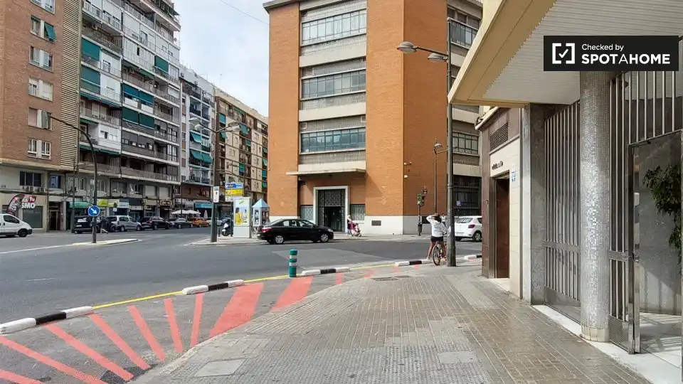 Vista exterior de Pis de lloguer en Valencia amb Aire condicionat, Calefacció i Moblat